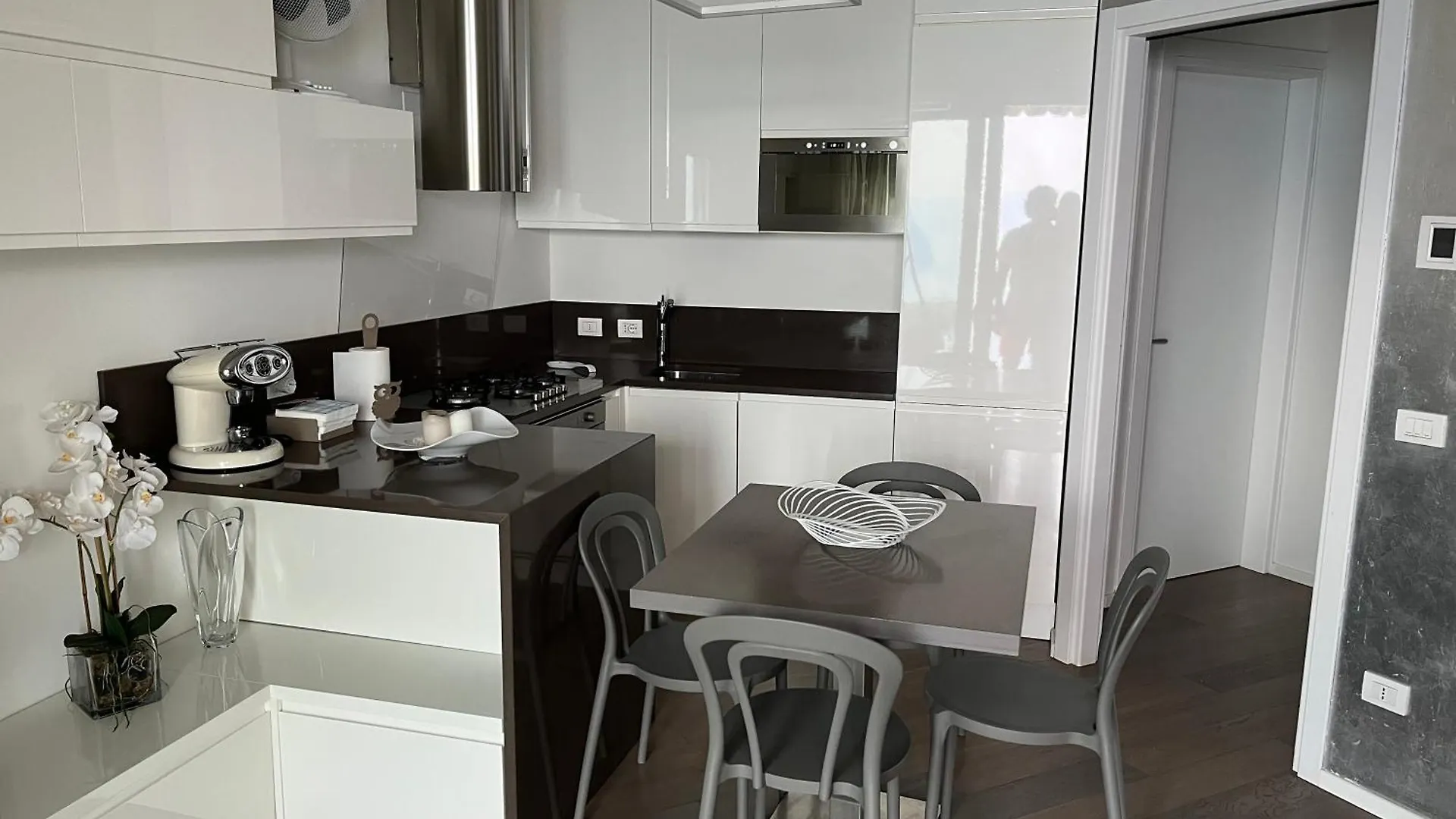 Apartment La Casa Nel Resort Riva di Solto Italien